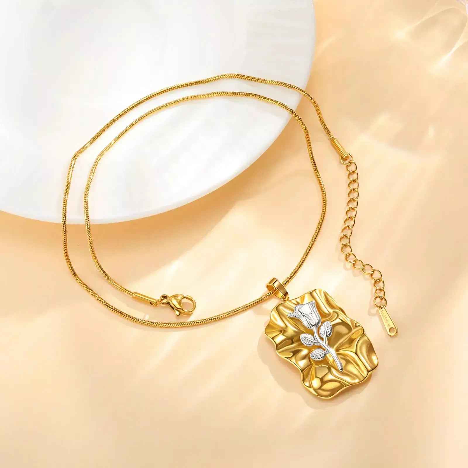 Square Rose Flower Pendant Necklace, Luxury Vintage Jewellery UK, Rose Flower Pendant Necklace, Stainless Steel Women’s Necklace, Silver and Gold Pendant Necklace, Elegant Vintage Necklace, Luxury jewellery gift UK, Rose pendant gift for her UK