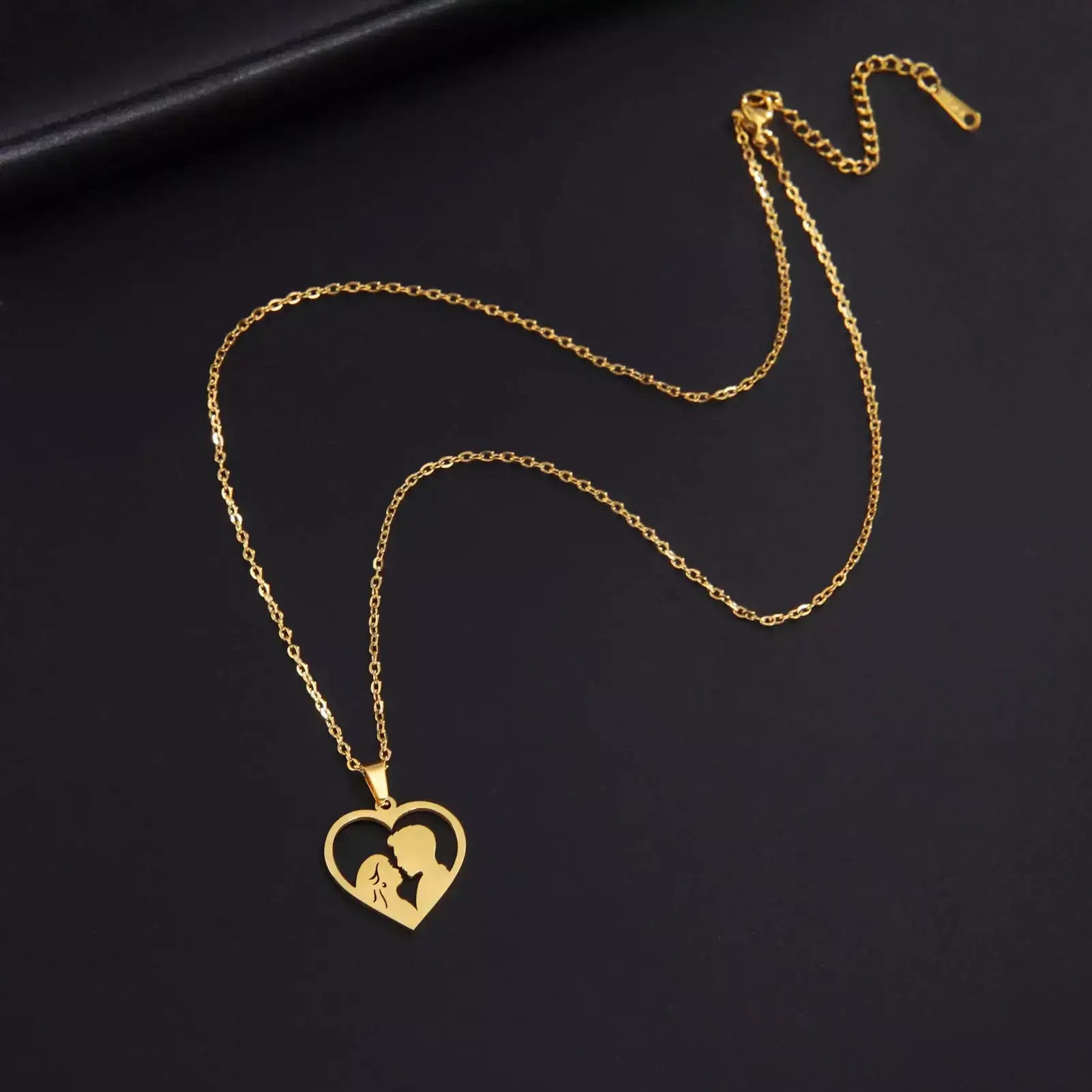 couple necklace, heart necklace, romantic gift for couples, unisex necklace, stainless steel necklace, meaningful jewellery, necklace for boyfriend and girlfriend, elegant necklace for couples, love necklace, two hearts necklace, gift for couples, romantic jewellery