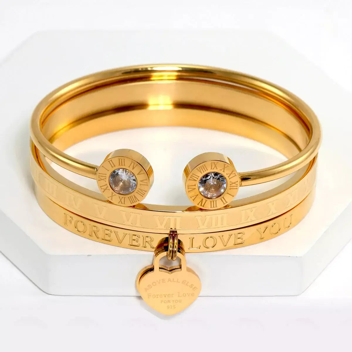 Roman Love Bracelet, Stainless Steel Bracelet Women, Retro Bracelet, Fashion Bracelet for Daily Wear, Elegant Women’s Bracelet, Timeless Bracelet, Durable Bracelet, Lightweight Bracelet, Roman Numeral Bracelet, Stylish Gift for Her, Everyday Wear Bracelet, Classic Bracelet, Women’s Jewellery, Premium Bracelet, Sophisticated Bracelet