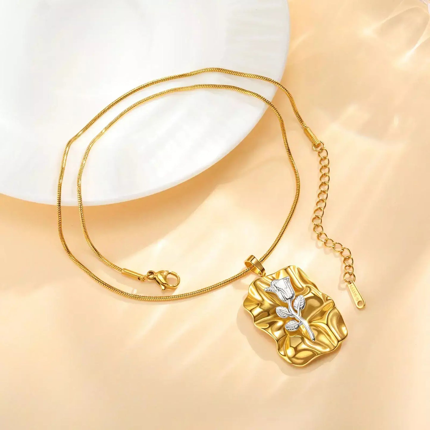 Square Rose Flower Pendant Necklace, Luxury Vintage Jewellery UK, Rose Flower Pendant Necklace, Stainless Steel Women’s Necklace, Silver and Gold Pendant Necklace, Elegant Vintage Necklace, Luxury jewellery gift UK, Rose pendant gift for her UK