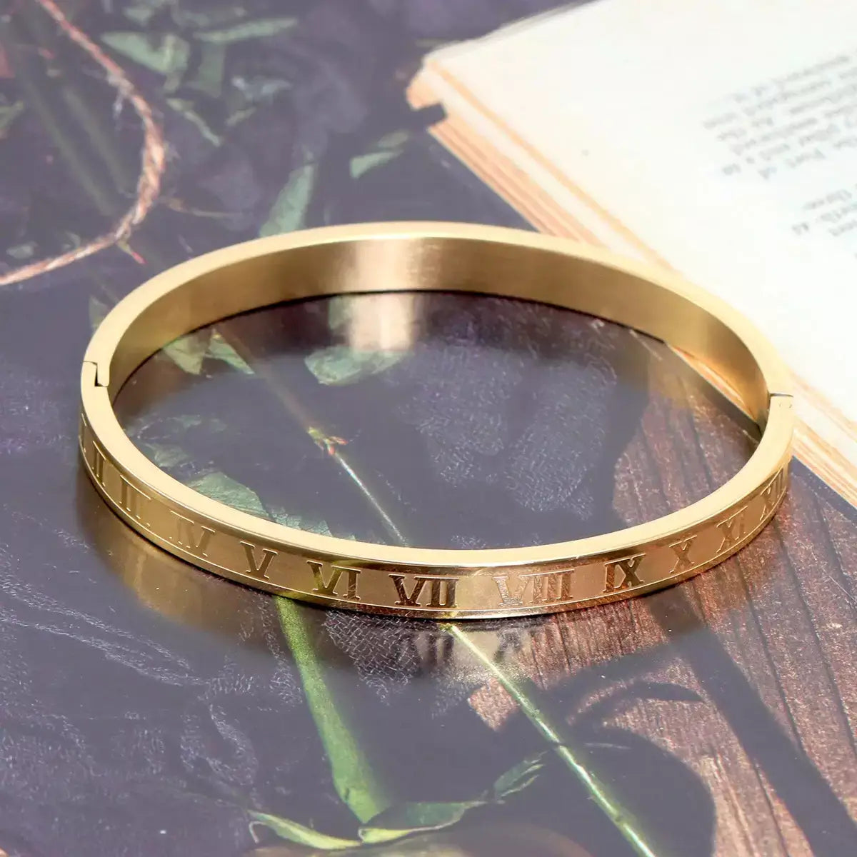 Roman Love Bracelet, Stainless Steel Bracelet Women, Retro Bracelet, Fashion Bracelet for Daily Wear, Elegant Women’s Bracelet, Timeless Bracelet, Durable Bracelet, Lightweight Bracelet, Roman Numeral Bracelet, Stylish Gift for Her, Everyday Wear Bracelet, Classic Bracelet, Women’s Jewellery, Premium Bracelet, Sophisticated Bracelet